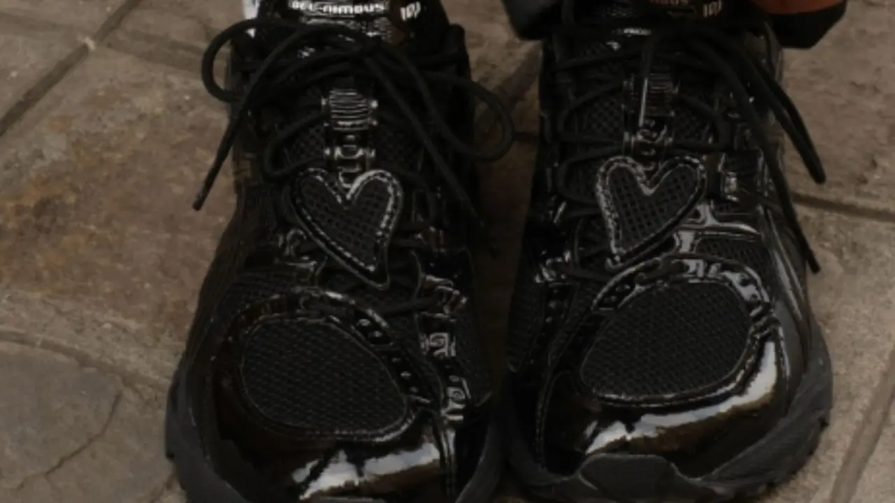 Hinh anh 4: Hinh anh bo suu tap KIMHEKIM x Asics Gel-Nimbus 10.1 Monochrome Pack