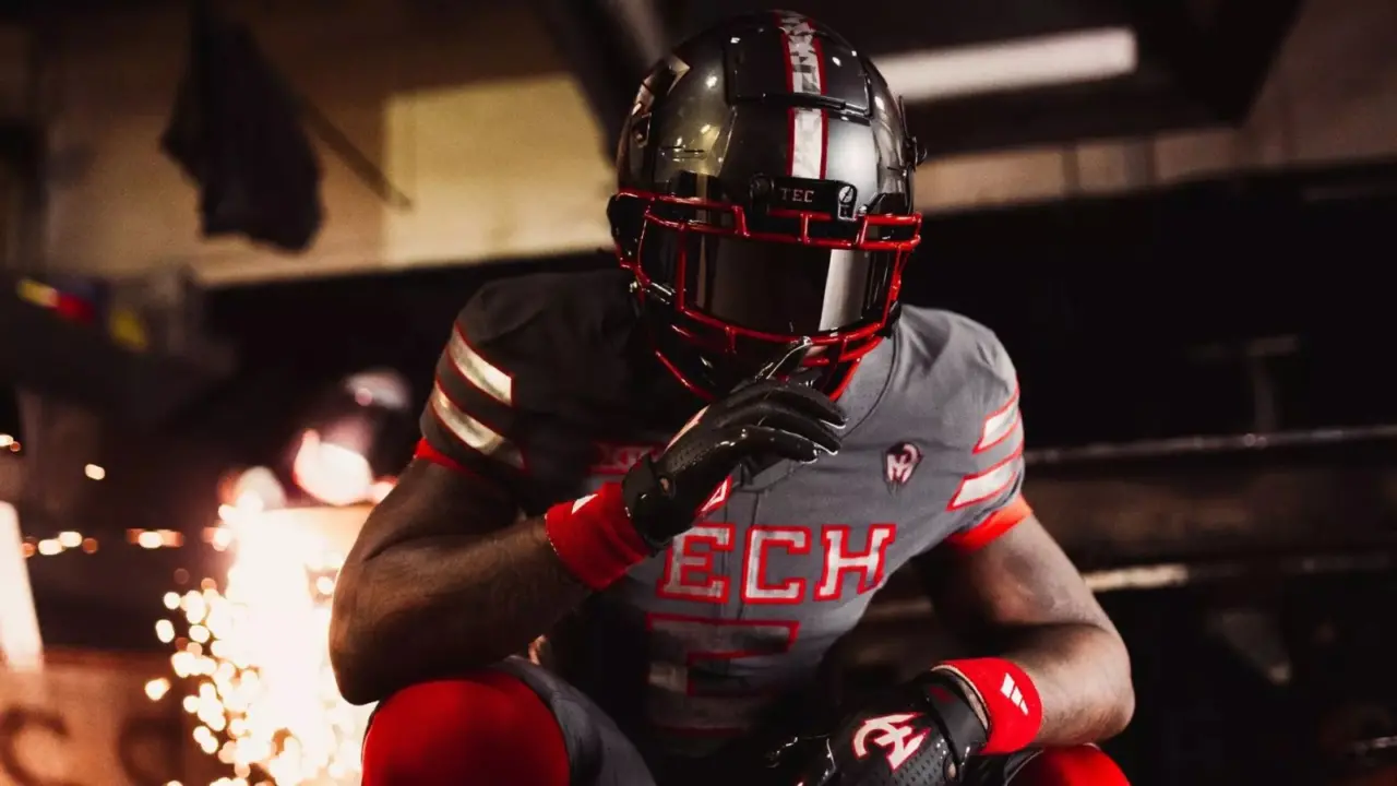 Hinh anh 6: Patrick Mahomes ky hop dong gia han voi adidas, mo rong dong san pham signature