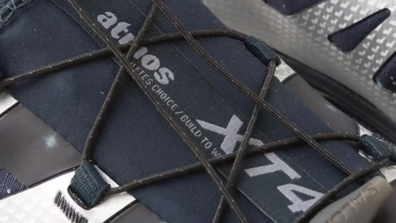 Hinh anh 2: Giay atmos x Salomon XT-4 Starry voi hoa tiet bau troi sao