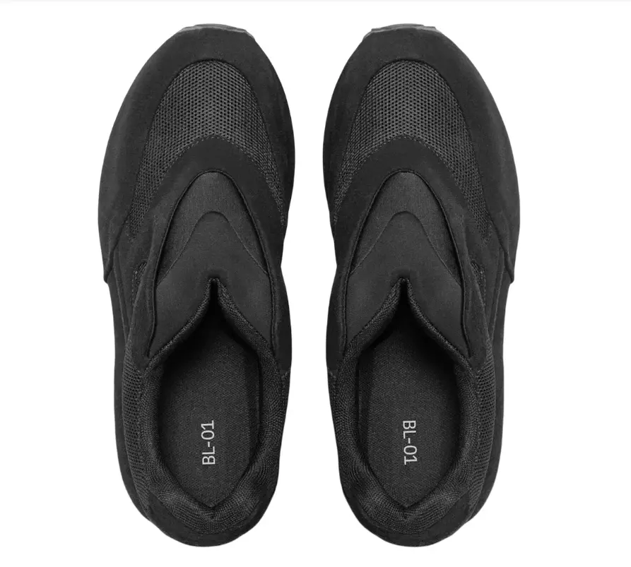 Kanye West ra mắt mẫu giày YEEZY BL-01 “BULLY”