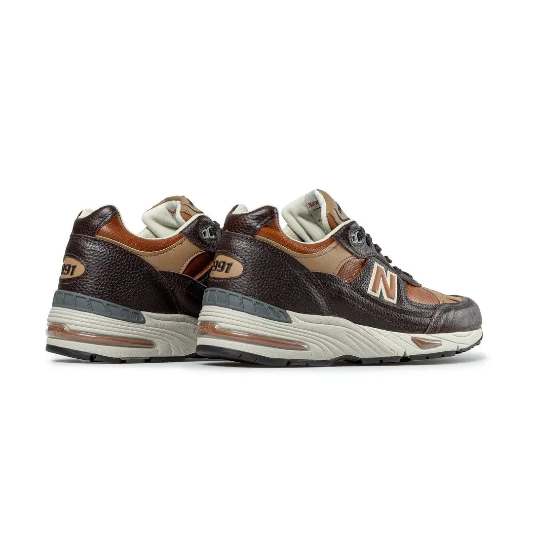 New Balance 991 trở lại đầy bất ngờ với phiên bản “Chocolate Plum”