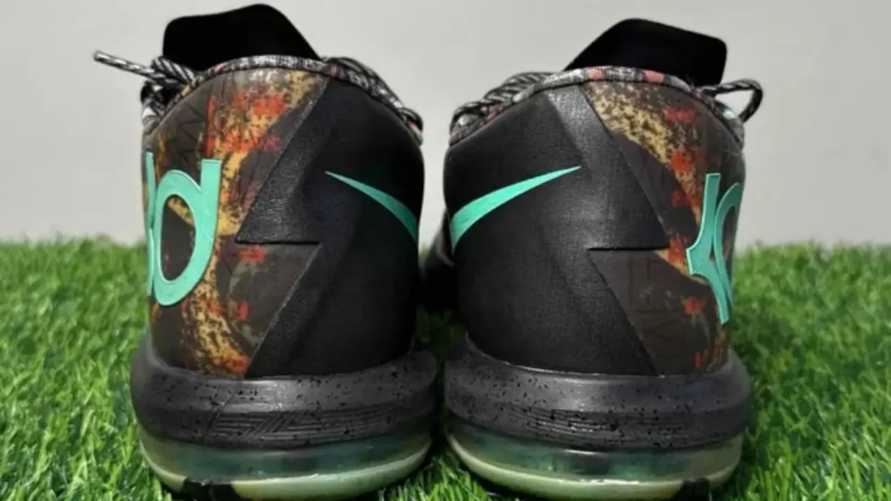 Hinh anh 4: Kevin Durant mang giay Nike KD 6, doi giay signature yeu thich cua anh.