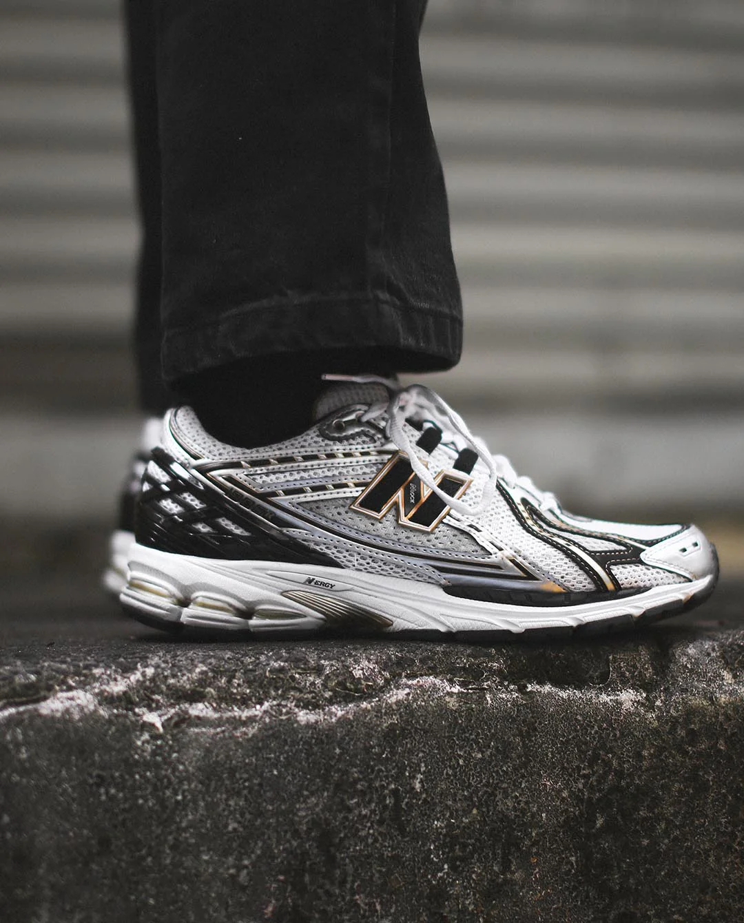 Hinh anh 3: New Balance 1906R, Sneaker Lifestyle 2025, bieu tuong Retro-running
