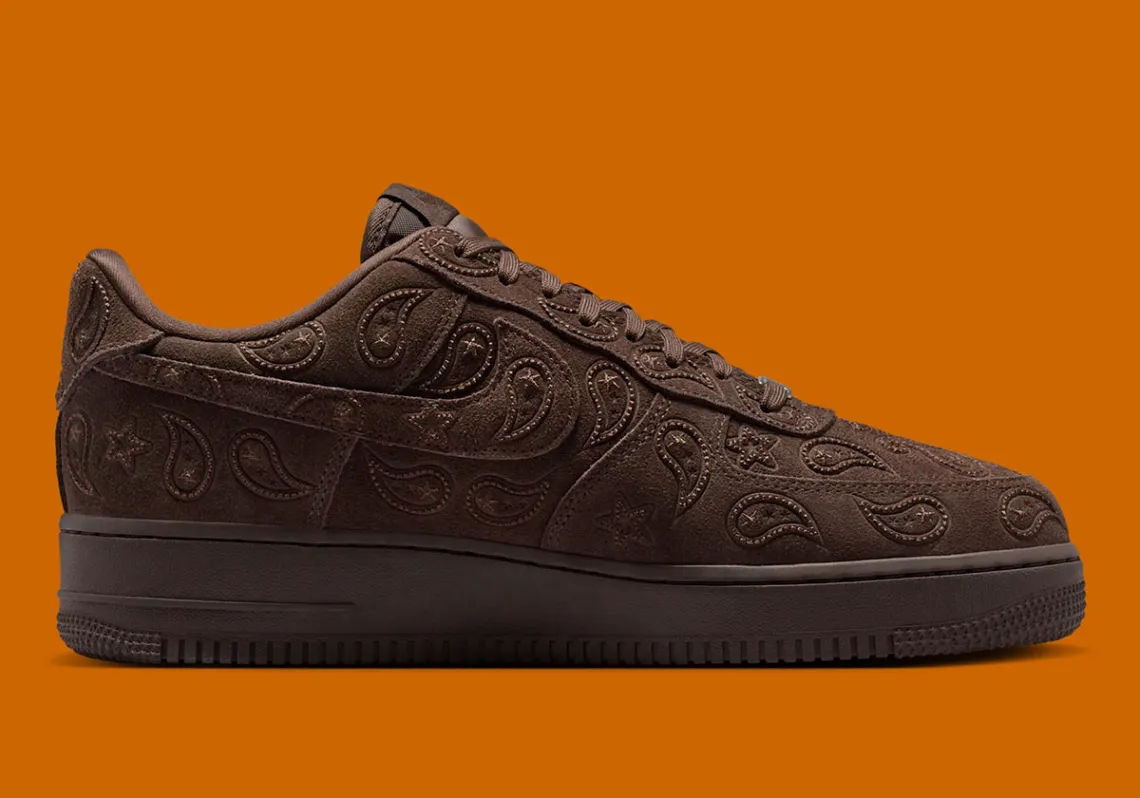 Nike Air Force 1 Low “Paisley Suede” ra mắt vào mùa xuân 2026
