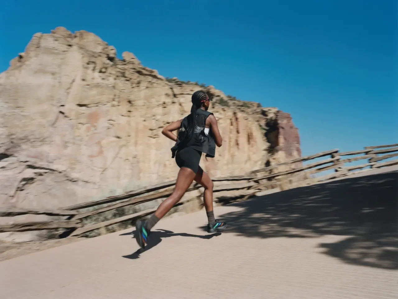 ADIDAS EVO SL "EARTH": Khi chạy bộ không chỉ là di chuyển mà còn là sự kết nối