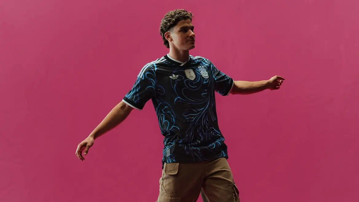 Áo đấu WC 2026 sân khách: adidas mang Trefoil trở lại World Cup sau 36 năm