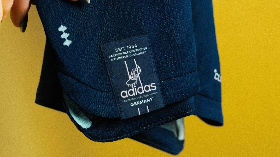 Áo đấu WC 2026 sân khách: adidas mang Trefoil trở lại World Cup sau 36 năm