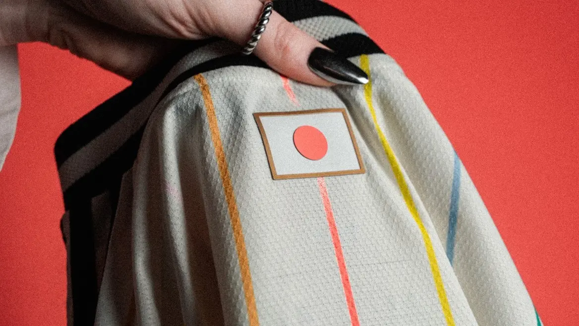Áo đấu WC 2026 sân khách: adidas mang Trefoil trở lại World Cup sau 36 năm
