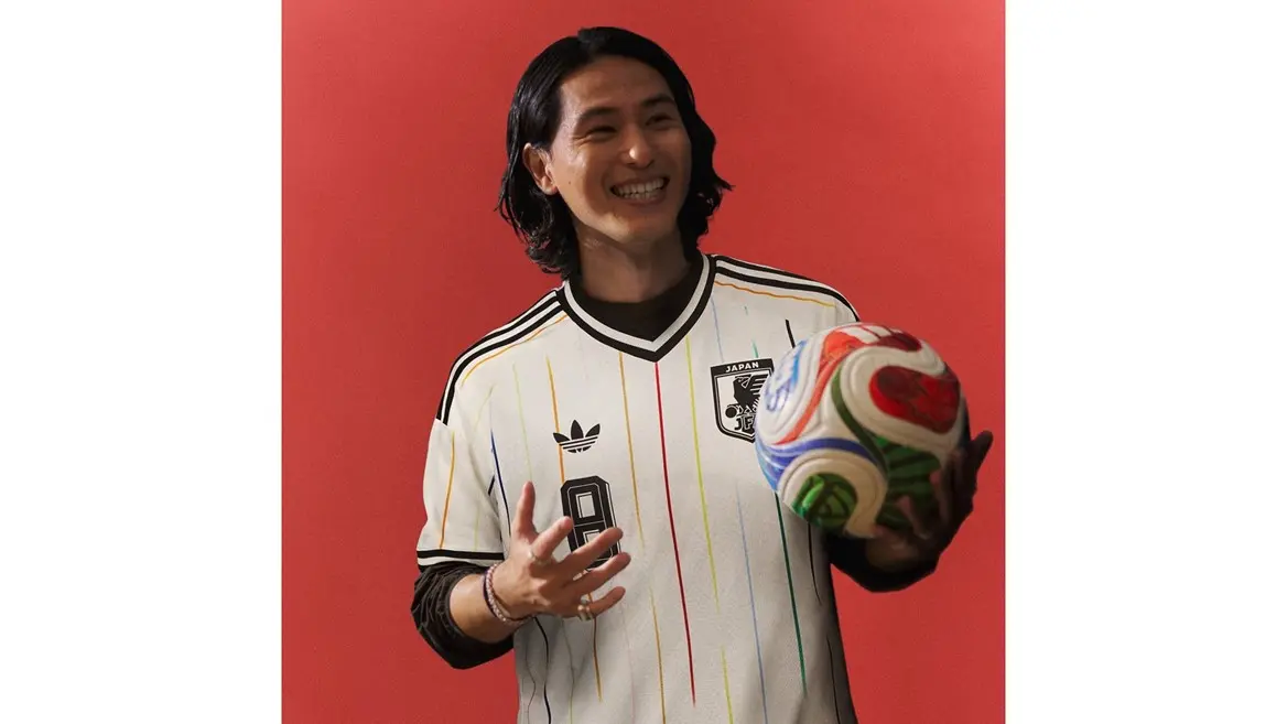 Áo đấu WC 2026 sân khách: adidas mang Trefoil trở lại World Cup sau 36 năm