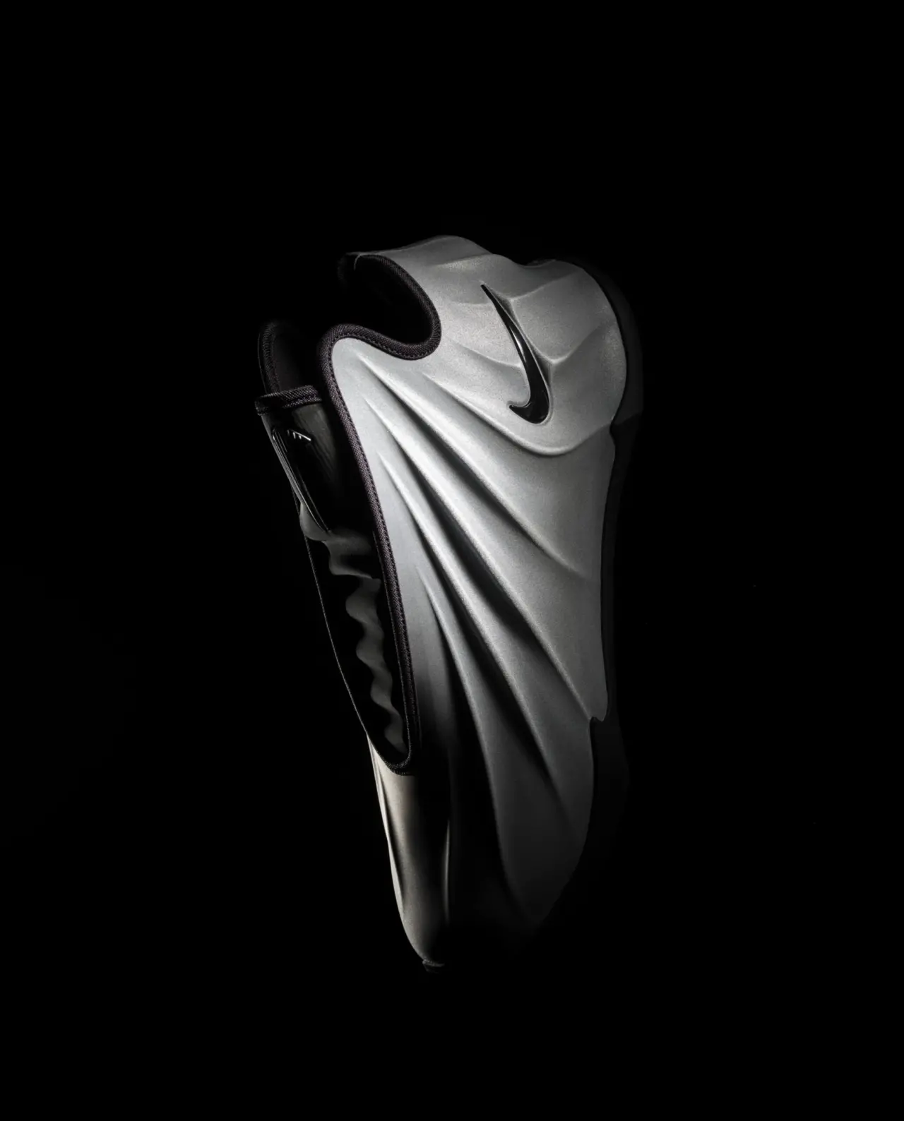 Giày bóng rổ Nike G.T. Cut 4 – Cảm giác sân đấu tối đa cho thế hệ cầu thủ mới