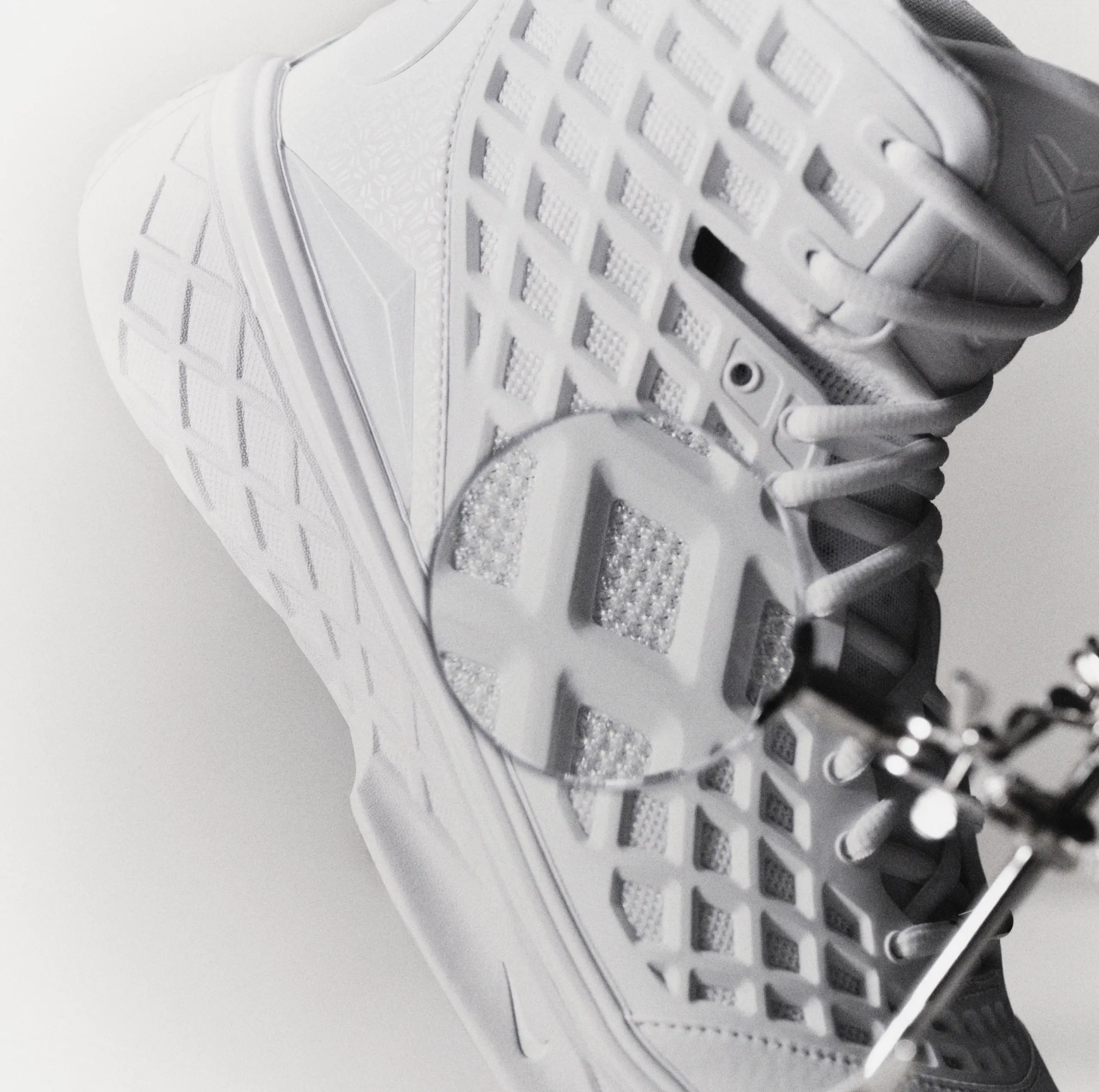 Giày bóng rổ Nike Kobe 3 Protro – Biểu tượng huyền thoại trở lại trong diện mạo mới