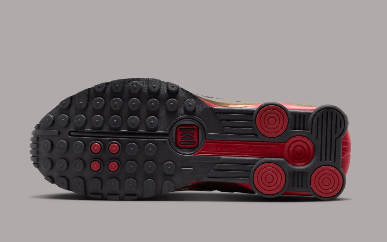 Nike Shox R4 “Iron Man” – phối màu biểu tượng siêu anh hùng