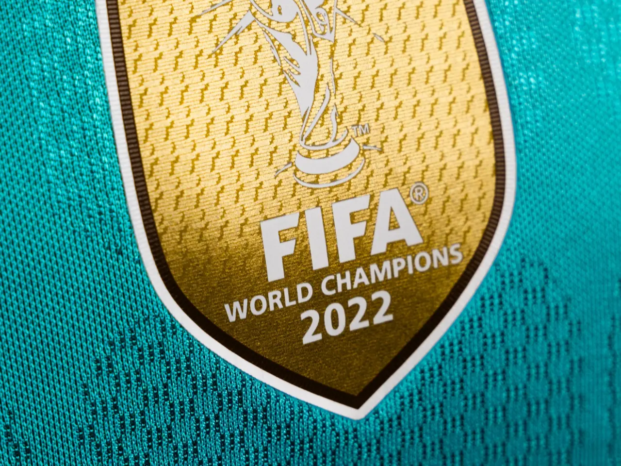 Áo đấu WC 2026: adidas hé lộ cảm hứng thiết kế áo thủ môn