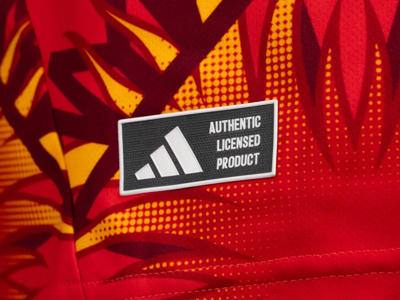 Áo đấu WC 2026: adidas hé lộ cảm hứng thiết kế áo thủ môn