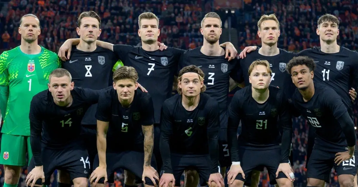Áo đấu WC 2026 của Na Uy được lấy cảm hứng từ chữ Viking