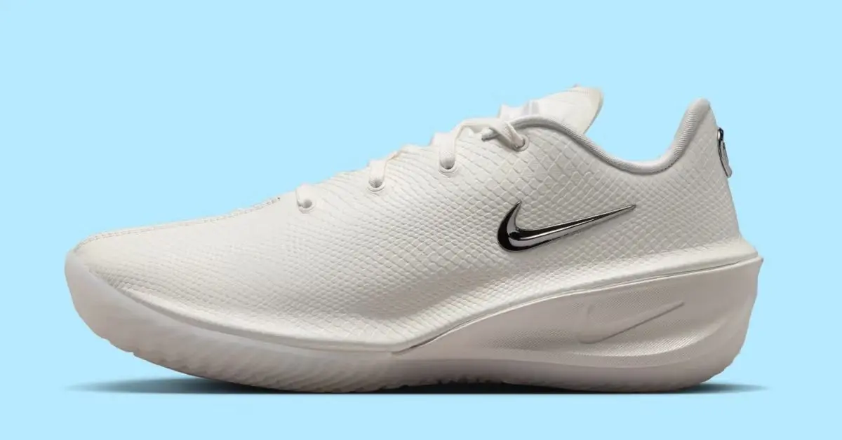Giày bóng rổ Nike GT Cut 4 ra mắt phối màu White Label