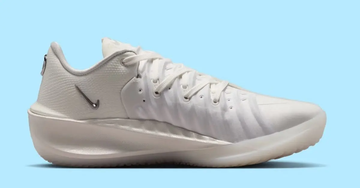 Giày bóng rổ Nike GT Cut 4 ra mắt phối màu White Label