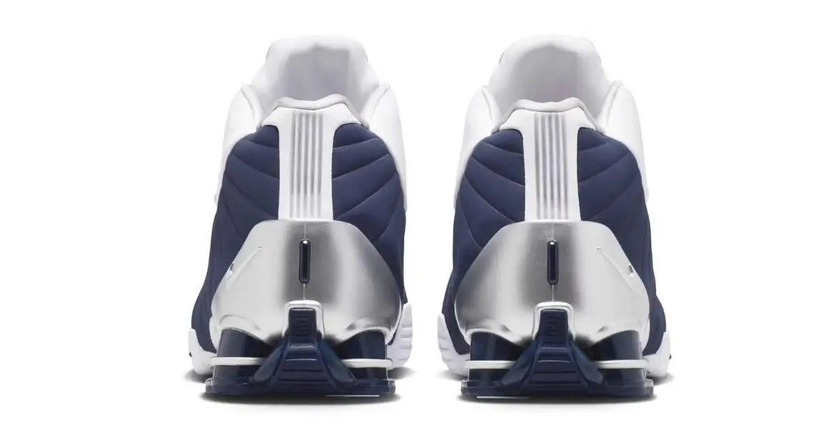 Nike Shox BB4 "Olympic" trở lại với phối màu huyền thoại của Vince Carter