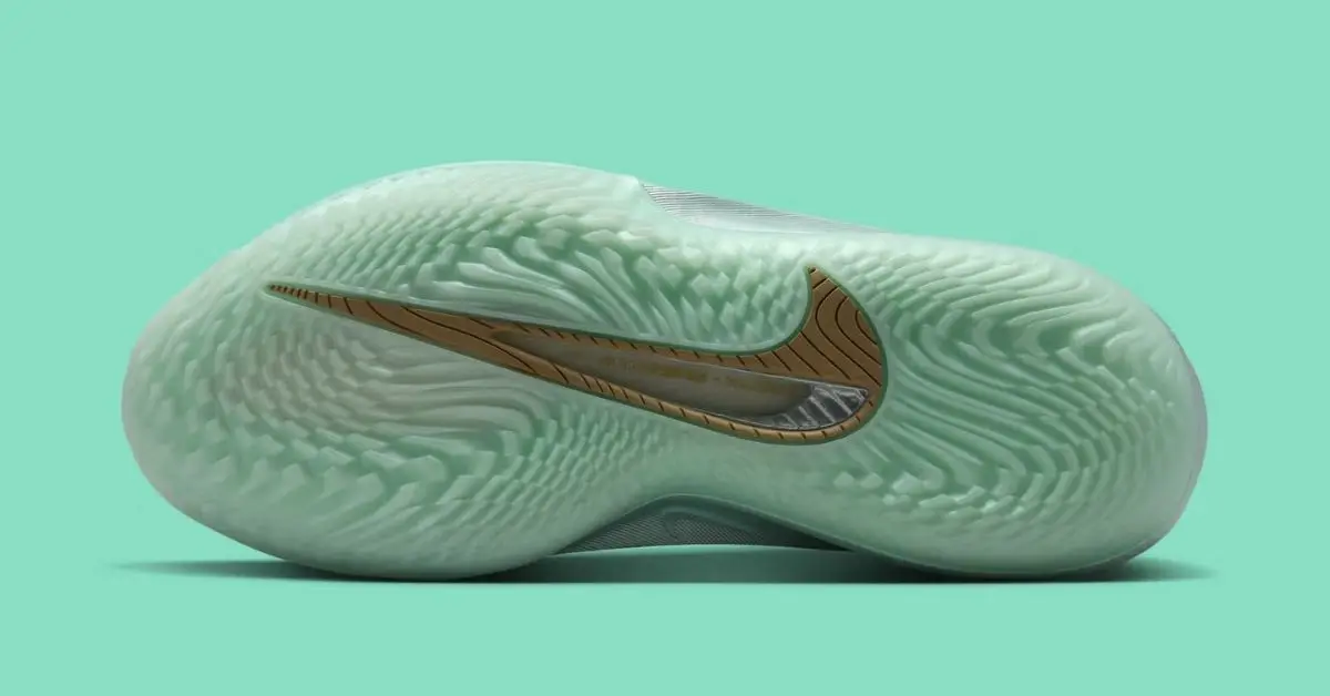 Giày bóng rổ Nike GT Cut 4 lấy cảm hứng từ Tượng Nữ thần Tự do