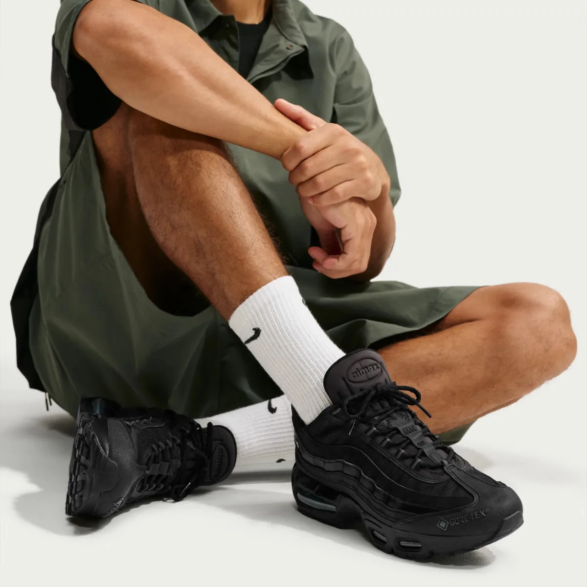 nike-air-max-95-gore-tex-ra-mat-voi-ba-phoi-mau-moi-22 nike-air-max-95-gore-tex-ra-mat-voi-ba-phoi-mau-moi-22
